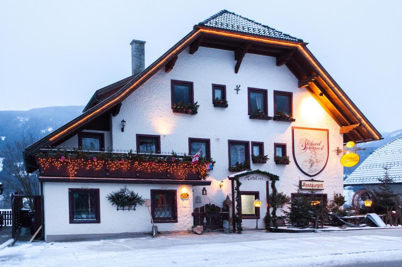 Hotel Speiereck Санкт Михаел им Лунгау Екстериор снимка
